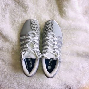 K-Swiss tennis shoes.  Size 9.5.